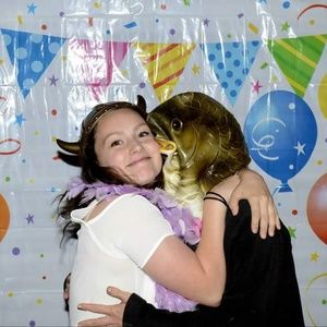 Meet your Posher, Dana